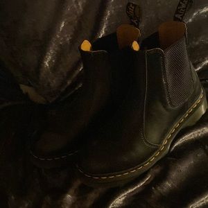 Dr Martens Chelsea Boot Smooth Leather 2976